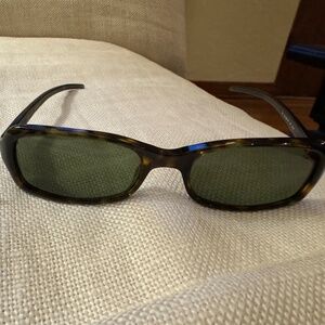 GUCCI Vintage 90's rectangular frame sunglasses